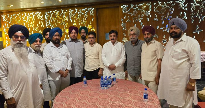 Bharat Solanki, Yadav Meet Sikh Community Deputation Led By Tony