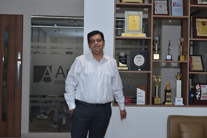 32035_tripat_Girdhar_Arete