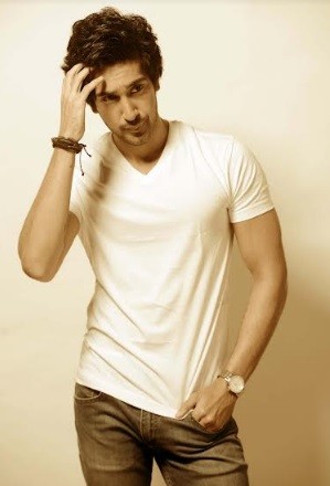 Rohit Raaj is Overwhelmed to Shoot for his Bollywood Debut Film ‘Mystery of the Tattoo’ Rohit Raaj is Overwhelmed to Shoot for his Bollywood Debut Film ‘Mystery of the Tattoo’