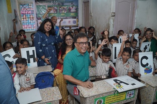 Mumbai’s Earth Day Gift to Mahatma Phule Vidyalaya – 40 Desks Made of Recycled Beverage Cartons Mumbai’s Earth Day Gift to Mahatma Phule Vidyalaya – 40 Desks Made of Recycled Beverage Cartons