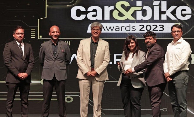 2023 carandbike Awards: Toyota Innova Hycross, Suzuki V-Strom SX Take Top Honours 2023 carandbike Awards: Toyota Innova Hycross, Suzuki V-Strom SX Take Top Honours