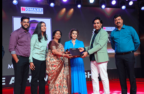 Shilpa Shinde Graces Omaxe Group’s Achievers Bash Shilpa Shinde Graces Omaxe Group’s Achievers Bash