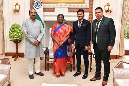 Dadasaheb Phalke International Film Festival Awards 2024 Appraised by President of India, Droupadi Murmu Dadasaheb Phalke International Film Festival Awards 2024 Appraised by President of India, Droupadi Murmu