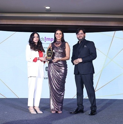 ObserveNow Media Bags Brands Impact Right Choice Award 2023 ObserveNow Media Bags Brands Impact Right Choice Award 2023