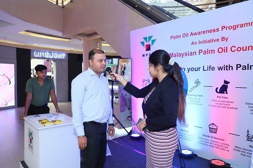 Palm Oil Awareness Program at Forum Mall, Kolkata an Initiative by Malaysian Palm Oil Council Palm Oil Awareness Program at Forum Mall, Kolkata an Initiative by Malaysian Palm Oil Council