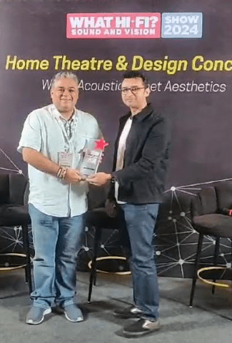 Formovie Theatre Projection Device On A Fresnel Screen Wins Best Display Award in Mumbai Formovie Theatre Projection Device On A Fresnel Screen Wins Best Display Award in Mumbai
