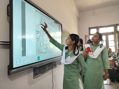 Routes2Roots Partners with Tata ClassEdge to Offer Digital Learning to Schools Across India Routes2Roots Partners with Tata ClassEdge to Offer Digital Learning to Schools Across India