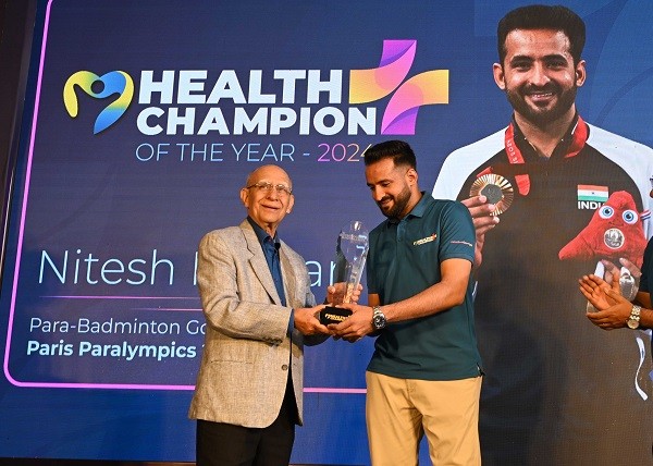 Paralympic Gold Medallist Nitesh Kumar Honoured as Health Champion of the Year 2024 in Happiest Health’s New ‘Health Champion’ Initiative Paralympic Gold Medallist Nitesh Kumar Honoured as Health Champion of the Year 2024 in Happiest Health’s New ‘Health Champion’ Initiative