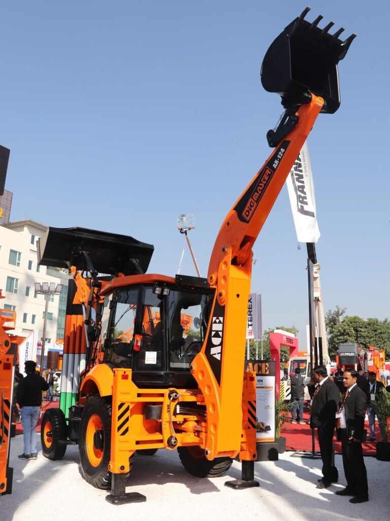 ACE Unveils Next-Gen BS-V(CE-V) Backhoe Loader at Bauma Conexpo 2024 ACE Unveils Next-Gen BS-V(CE-V) Backhoe Loader at Bauma Conexpo 2024