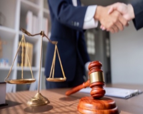 Bajaj Finserv Lawyer Loan: Smart Financing for Legal Professionals with Interest Rates Starting at 11% p.a.