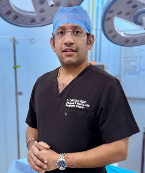 Advancing Knee Replacement: Dr Chintan Hegde performs India’s First Knee Replacement Surgery with Evolution NitrX™ Medial-Pivot Knee System Advancing Knee Replacement: Dr Chintan Hegde performs India’s First Knee Replacement Surgery with Evolution NitrX™ Medial-Pivot Knee System