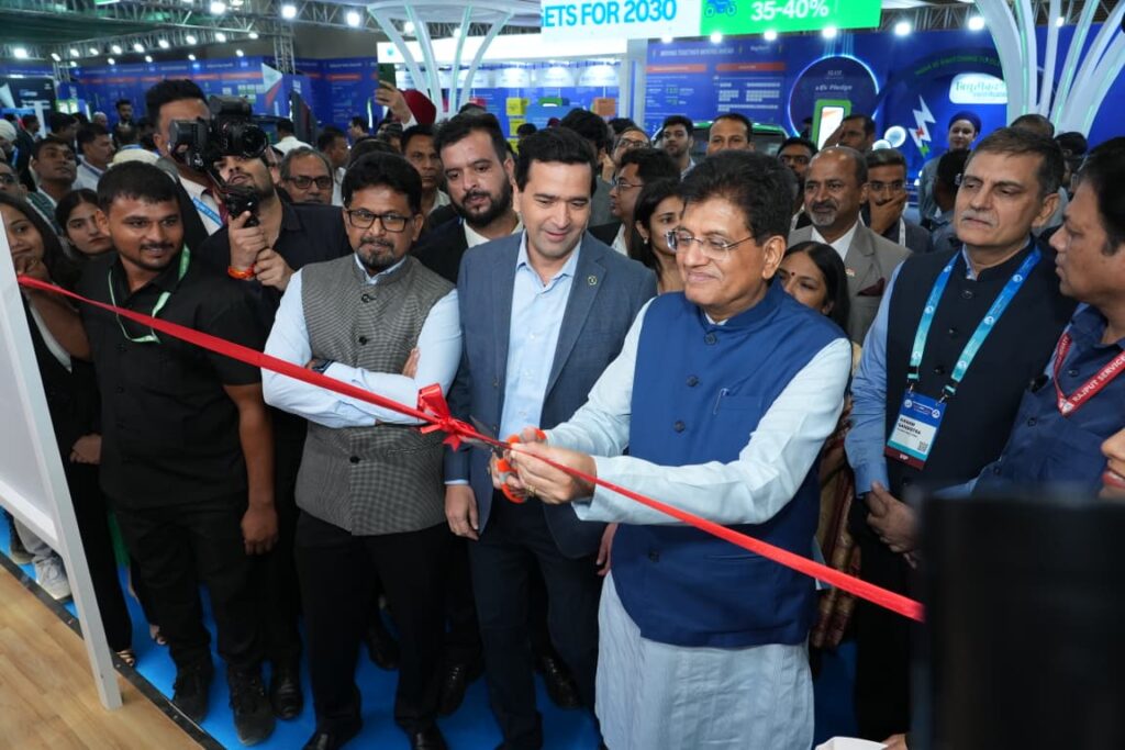 Signify Showcases UltraEfficient Lighting Solutions at IECGM2025India, Inaugurated by Shri Piyush Goyal Signify Showcases UltraEfficient Lighting Solutions at IECGM2025India, Inaugurated by Shri Piyush Goyal