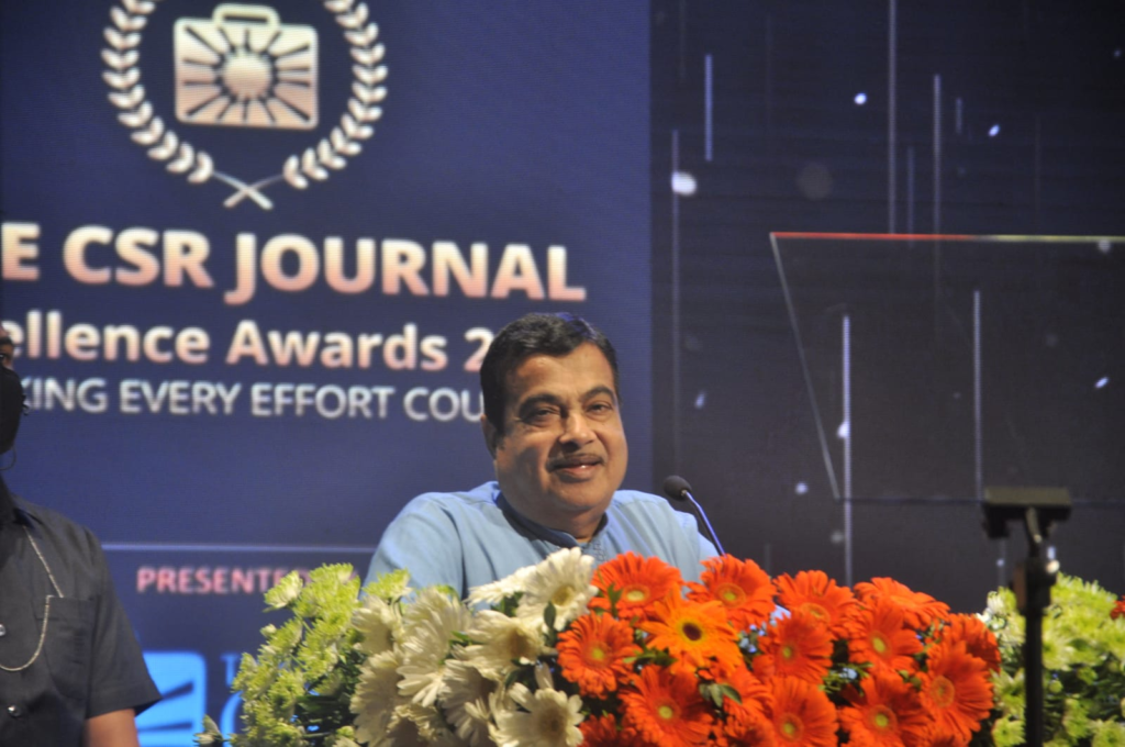Union Minister Nitin Gadkari calls for Social Entrepreneurship with Social Consciousness Union Minister Nitin Gadkari calls for Social Entrepreneurship with Social Consciousness
