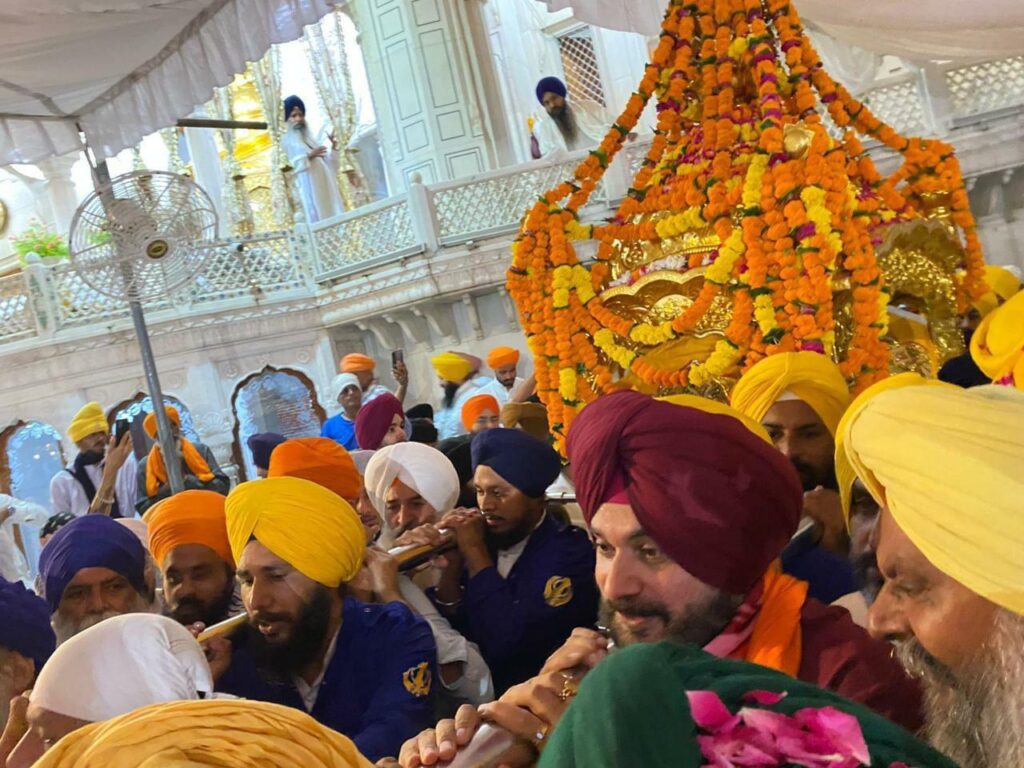 Newly appointed CM of Punjab at Golden Temple Today Morning Newly appointed CM of Punjab at Golden Temple Today Morning