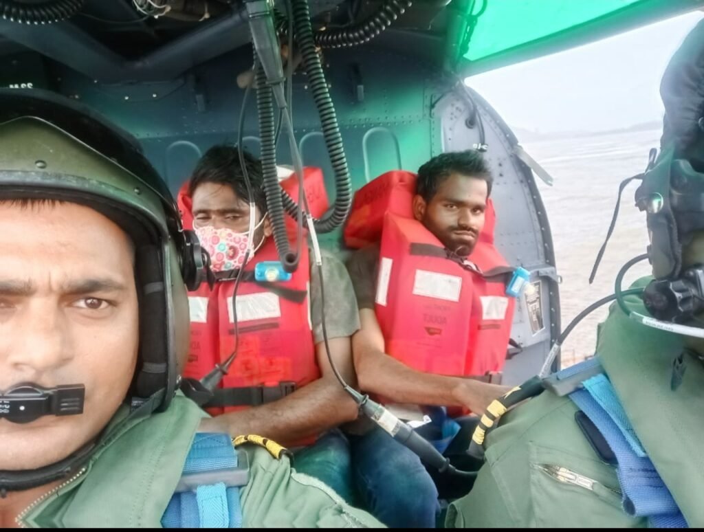 Indian Coast Guard rescues all 16 crew of sinking MV Mangalam near Revdanda port of Maharashtra Indian Coast Guard rescues all 16 crew of sinking MV Mangalam near Revdanda port of Maharashtra