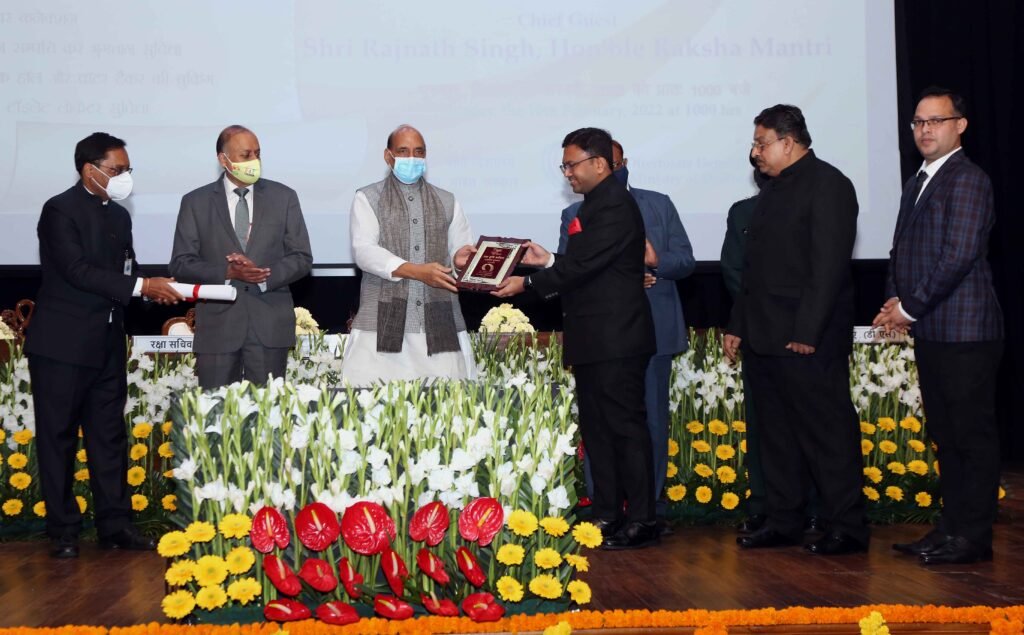 Raksha Mantri gives away awards to Defence Estates personnel for survey of 17.78 lakh acres Raksha Mantri gives away awards to Defence Estates personnel for survey of 17.78 lakh acres