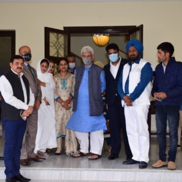 Tony Along with Other DDC Members Meets J&K UT Lt. Governor, Shri. Manoj Sinha.