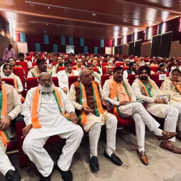 मनोहर लाल ने जनकल्याणकारी योजनाओं को प्राथमिकता से आगे बढ़ाने के दिए निर्देश