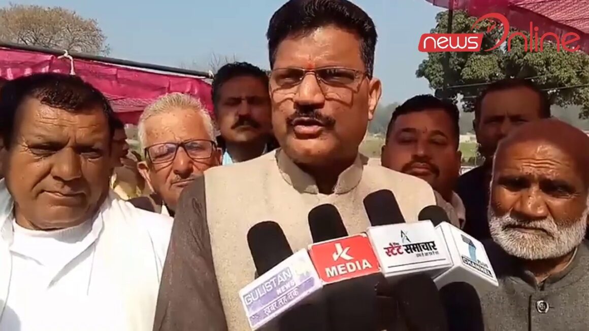 सांबा में पुलवामा आंतकी हमले में शहीद हुए 40 CRPF के जवानों को दी गई श्रद्धांजलि।