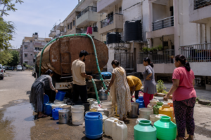 Residents struggle with daily shortages as second and third floors go dry, forcing dependence on water tankers amid rising public concern