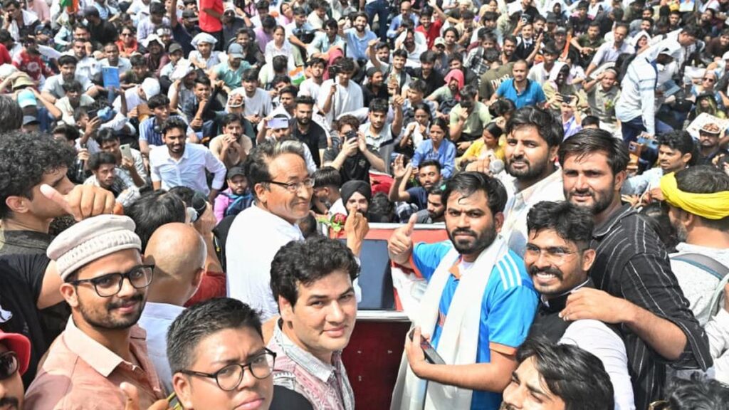 Hundreds Gather in Delhi as Cockroach Janta Party Holds Major Protest